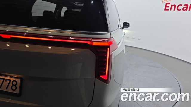 Kia Canival 2025 — photo 9