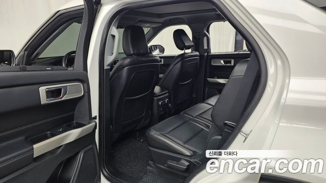 Ford Explorer 2020 — photo 18