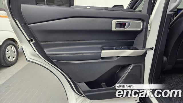 Ford Explorer 2020 — photo 15