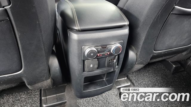 Ford Explorer 2020 — photo 32