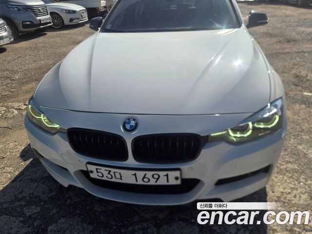 BMW 3-Series 2018 — photo 1