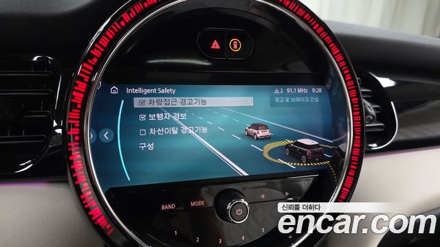 Mini Cooper 2022 — photo 22