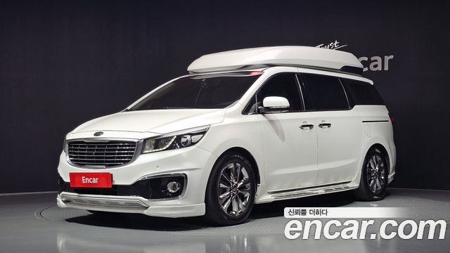 Kia Canival 2017 — photo 1