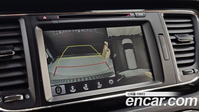 Kia Canival 2017 — photo 21