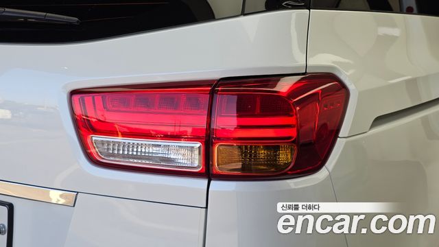 Kia Canival 2017 — photo 9