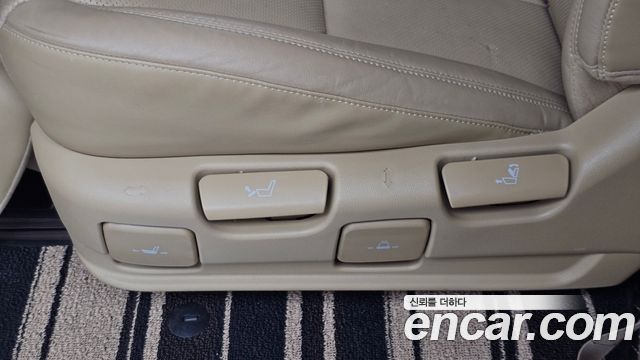 Kia Canival 2017 — photo 32