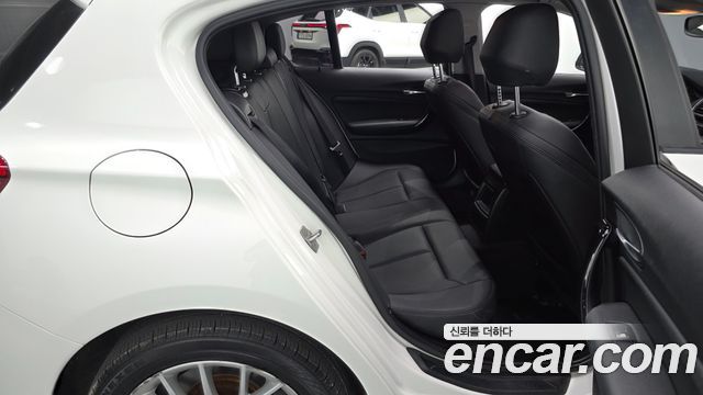 BMW 1-Series 2016 — photo 12