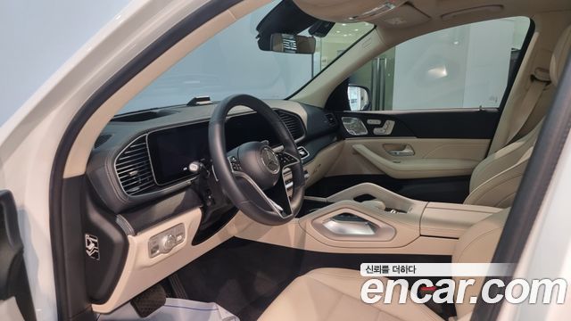 Mercedes-Benz GLE-Class 2026 — photo 7
