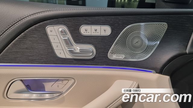 Mercedes-Benz GLE-Class 2026 — photo 11
