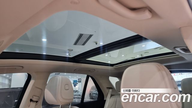 Mercedes-Benz GLE-Class 2026 — photo 13