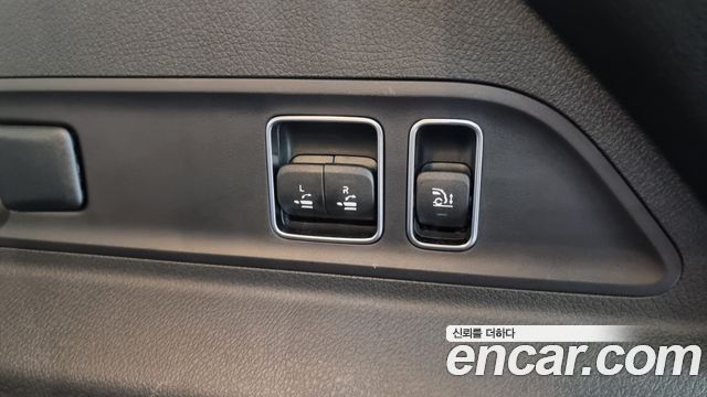 Mercedes-Benz GLE-Class 2026 — photo 15