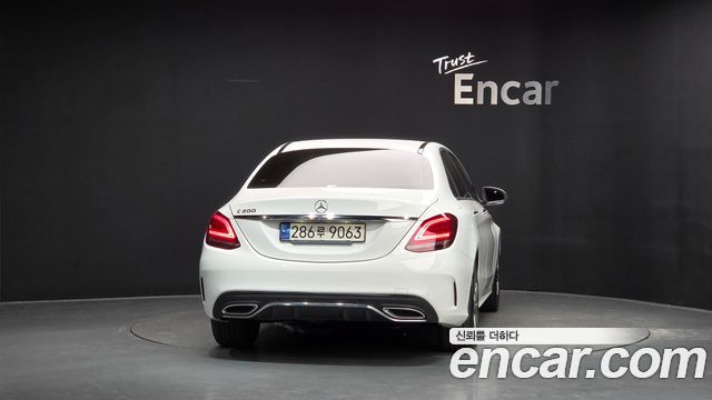 Mercedes-Benz C-Class 2021 — photo 4