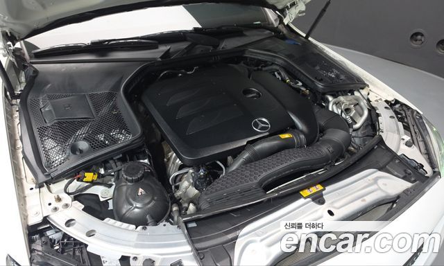 Mercedes-Benz C-Class 2021 — photo 6