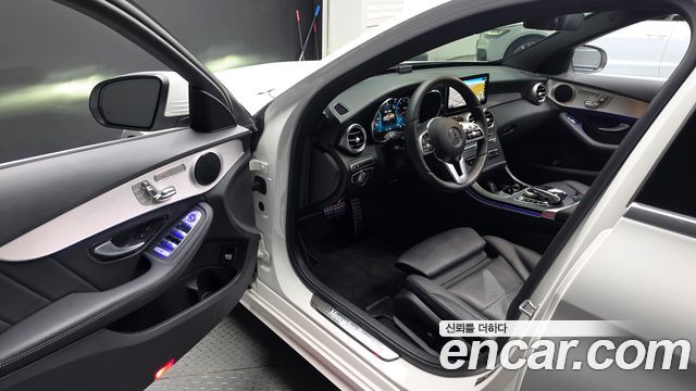 Mercedes-Benz C-Class 2021 — photo 13