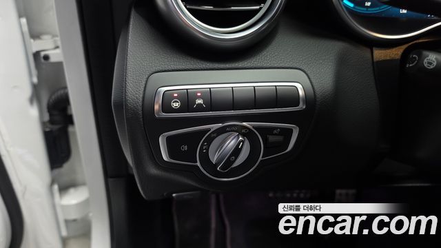 Mercedes-Benz C-Class 2021 — photo 24