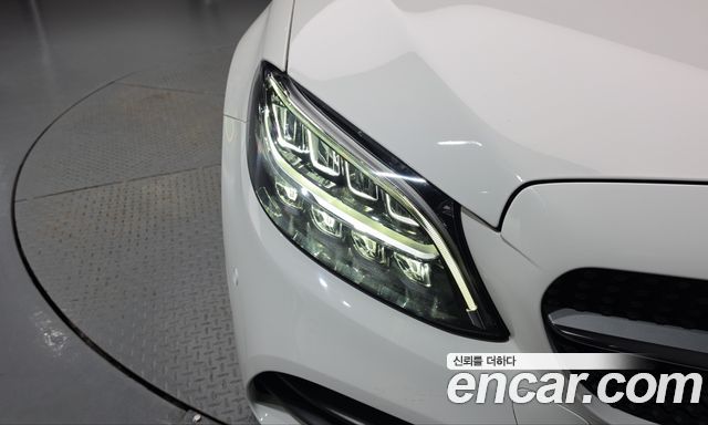 Mercedes-Benz C-Class 2021 — photo 8