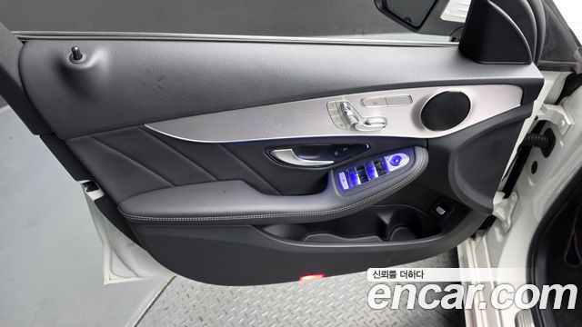 Mercedes-Benz C-Class 2021 — photo 14