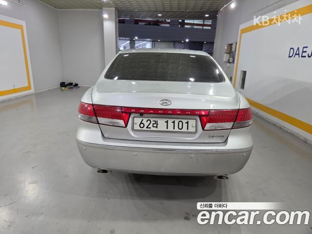 Hyundai Grandeur 2009 — photo 4