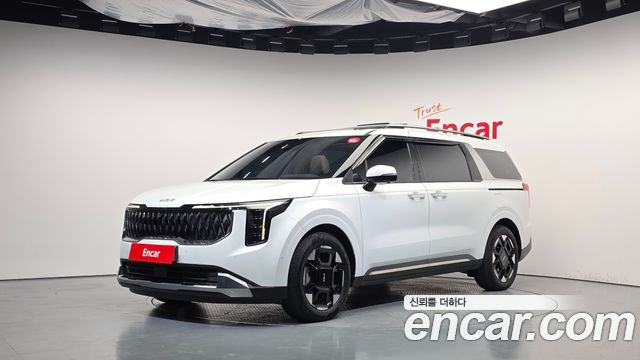 Kia Canival 2025 — photo 1