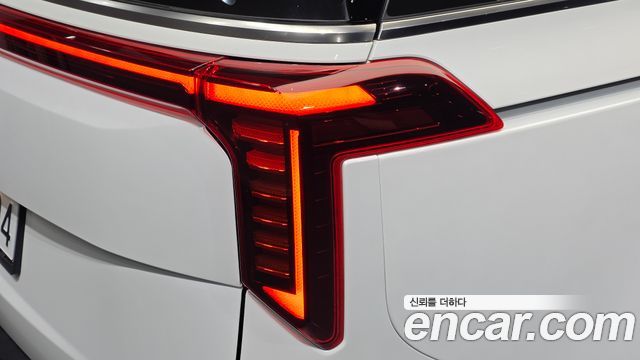 Kia Canival 2025 — photo 9