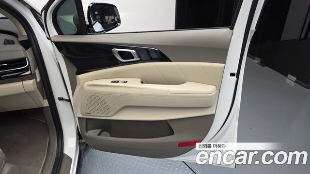 Kia Canival 2025 — photo 15
