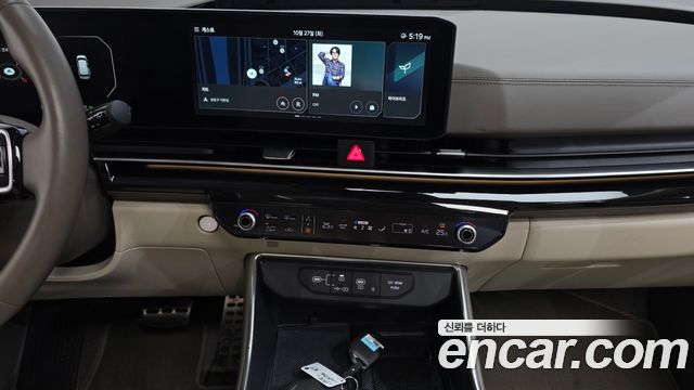 Kia Canival 2025 — photo 29