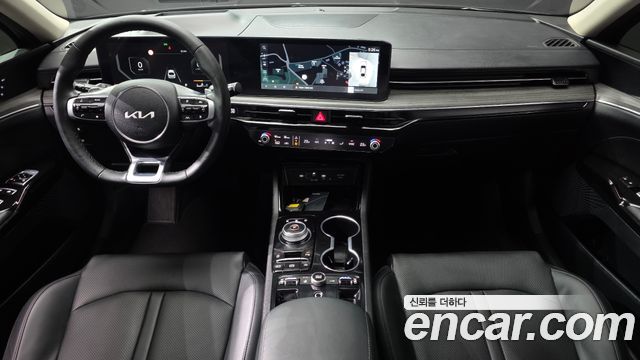 Kia K5 2025 — photo 10