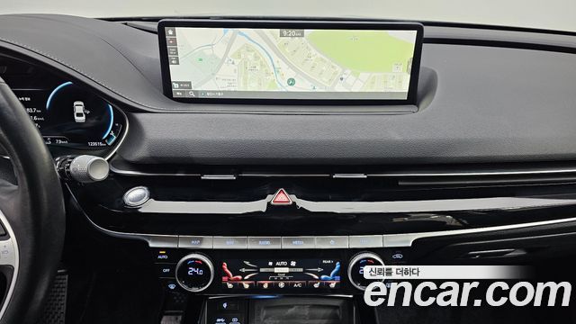 Genesis G80 2023 — photo 15