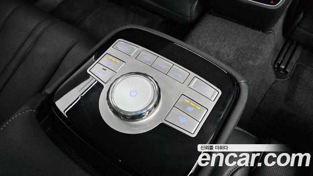 Genesis G80 2023 — photo 19