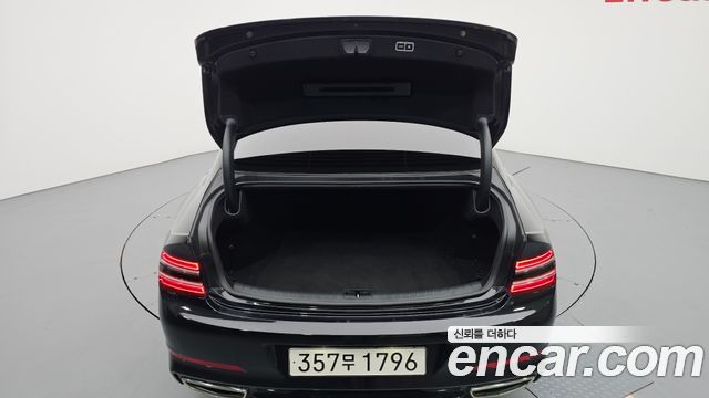 Genesis G80 2023 — photo 20