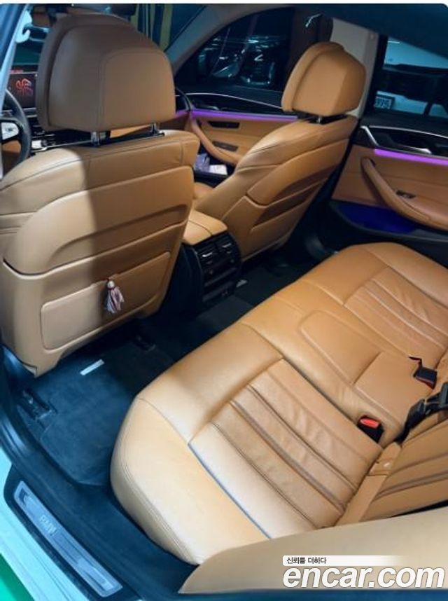 BMW 5-Series 2022 — photo 6