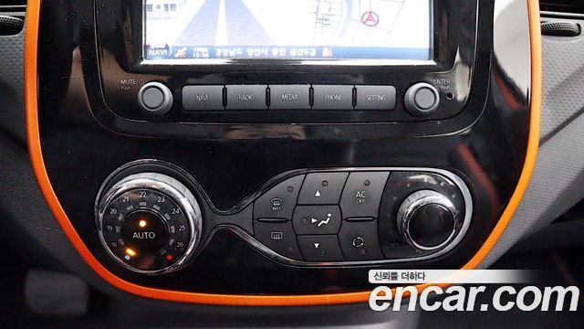 Renault Korea QM3 2015 — photo 9