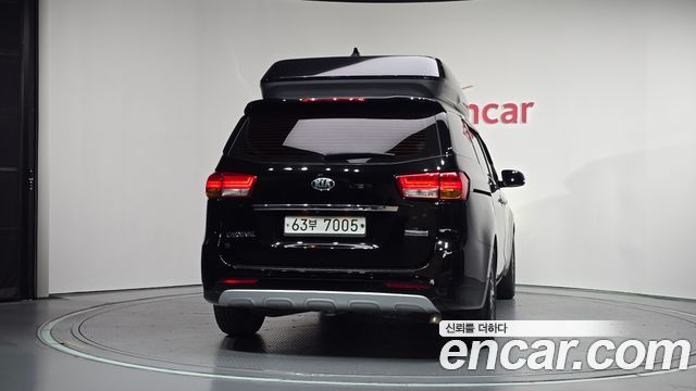 Kia Canival 2017 — photo 4