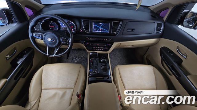 Kia Canival 2017 — photo 7
