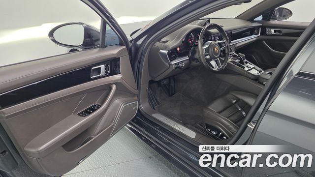 Porsche Panamera 2020 — photo 13