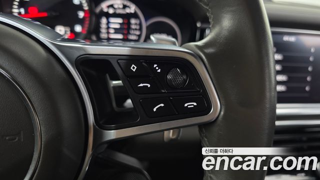 Porsche Panamera 2020 — photo 24
