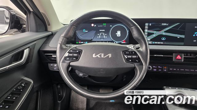 Kia EV6 2022 — photo 13