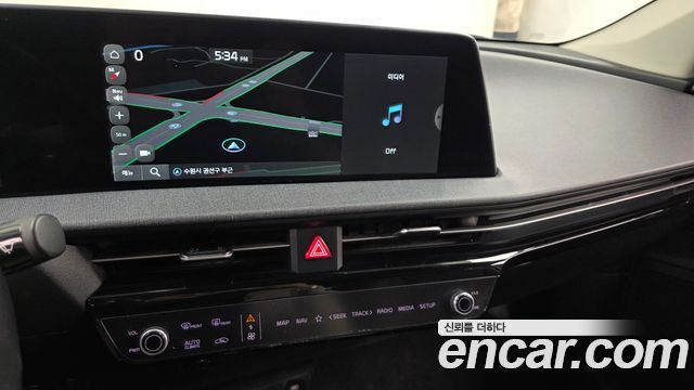Kia EV6 2022 — photo 14