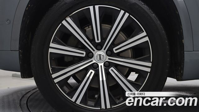 Volvo XC90 2020 — photo 14