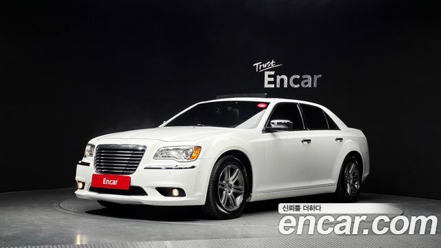 Chrysler 300C 2012 — photo 1
