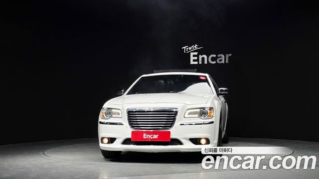 Chrysler 300C 2012 — photo 3