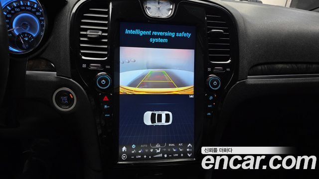 Chrysler 300C 2012 — photo 14