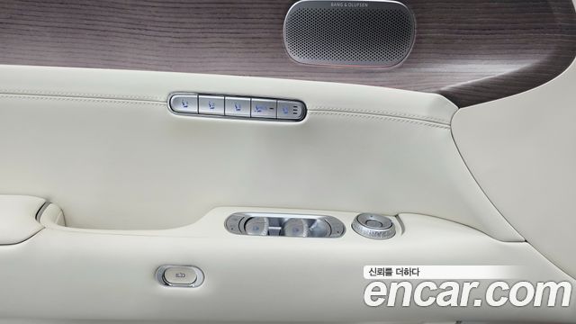 Genesis G90 2023 — photo 20