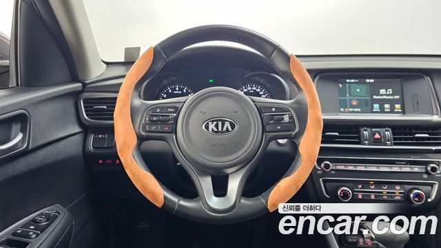 Kia K5 2017 — photo 15