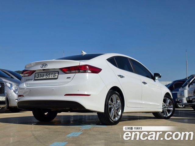 Hyundai AVANTE 2017 — photo 2