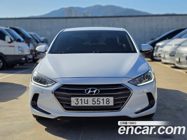 Hyundai AVANTE 2017 — photo 3