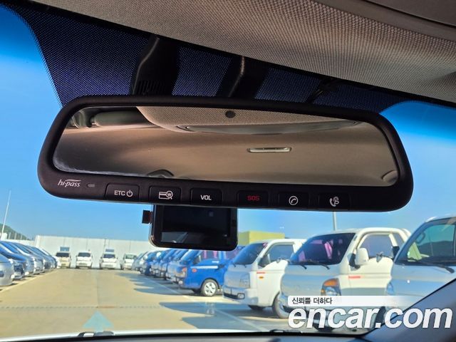Hyundai AVANTE 2017 — photo 16