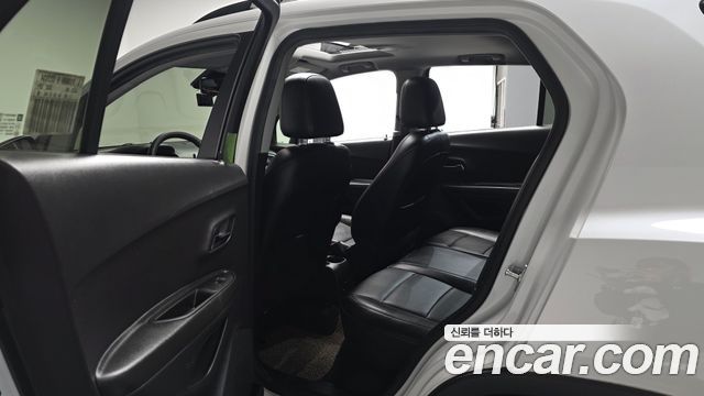 Chevrolet Korea Trax 2021 — photo 12