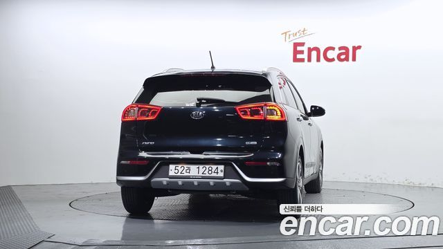 Kia Niro 2018 — photo 4