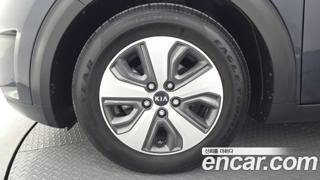 Kia Niro 2018 — photo 5